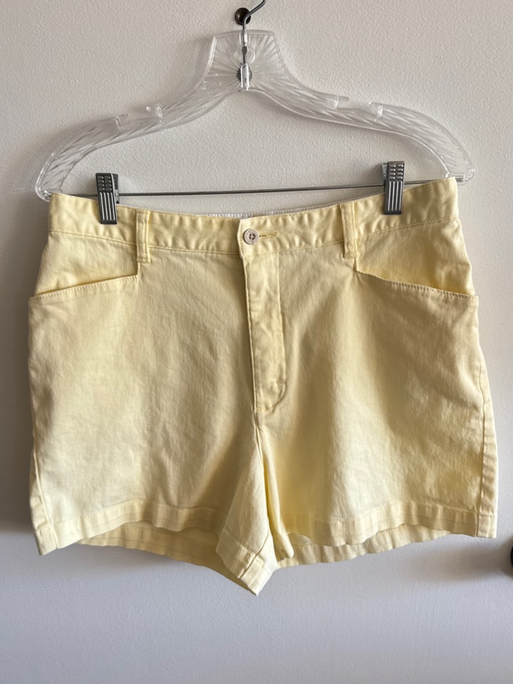 Lee Women’s Cotton Blend Butter Yellow High-Rise Shorts Size 12P Cottagecore